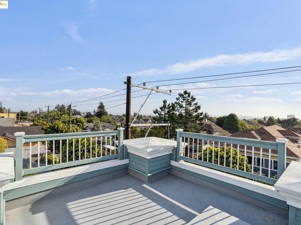 6300 Shattuck Ave 1, Oakland CA 94609