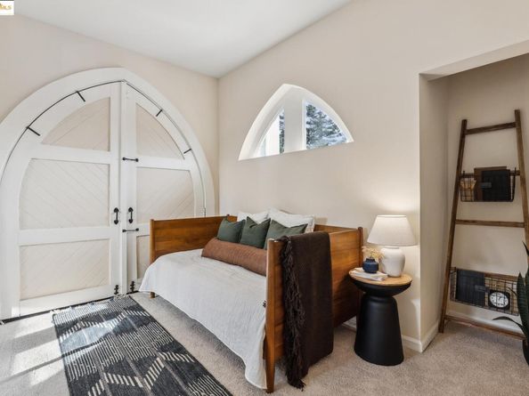 6300 Shattuck Ave 1, Oakland CA 94609