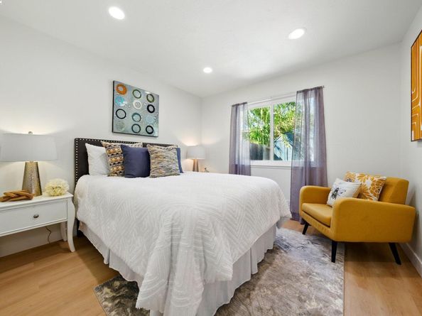 3288 School Street, Oakland CA 94602