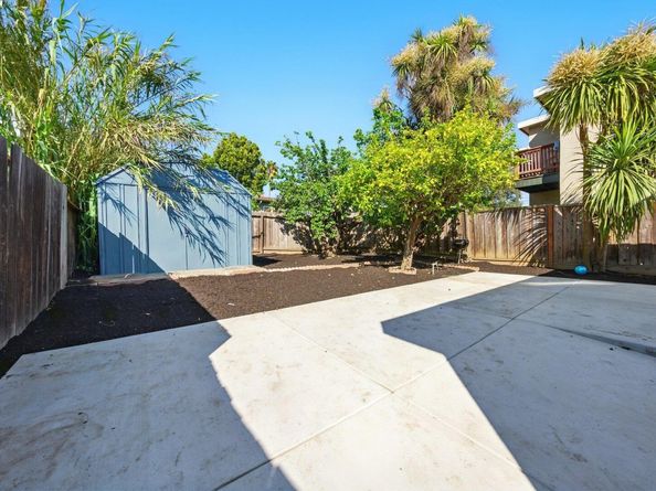 3288 School Street, Oakland CA 94602