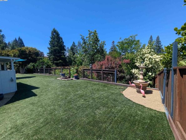 324 Merrilee Place, Danville CA 94526
