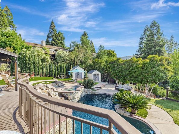 324 Merrilee Place, Danville CA 94526