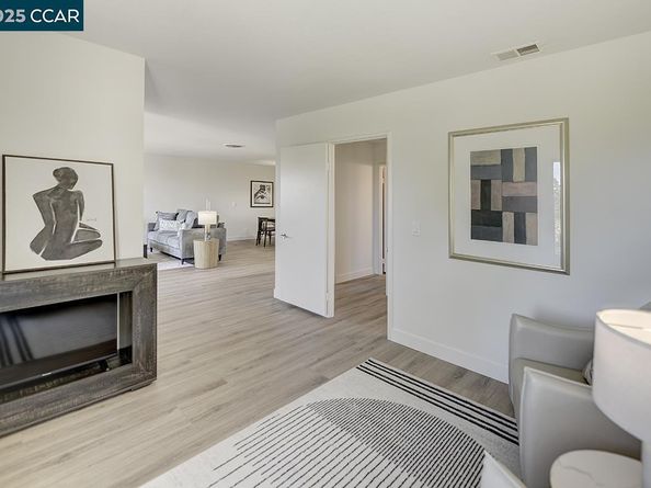 2101 Ptarmigan Dr 2, Walnut Creek CA 94595