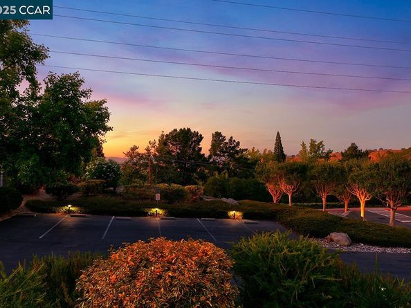 2101 Ptarmigan Dr 2, Walnut Creek CA 94595