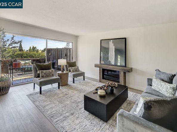 2101 Ptarmigan Dr 2, Walnut Creek CA 94595