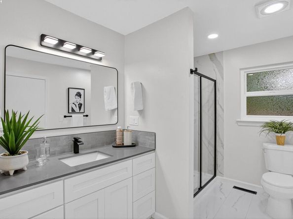 350 Elysian Fields Dr, Oakland CA 94605