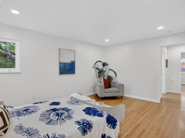 350 Elysian Fields Dr, Oakland CA 94605