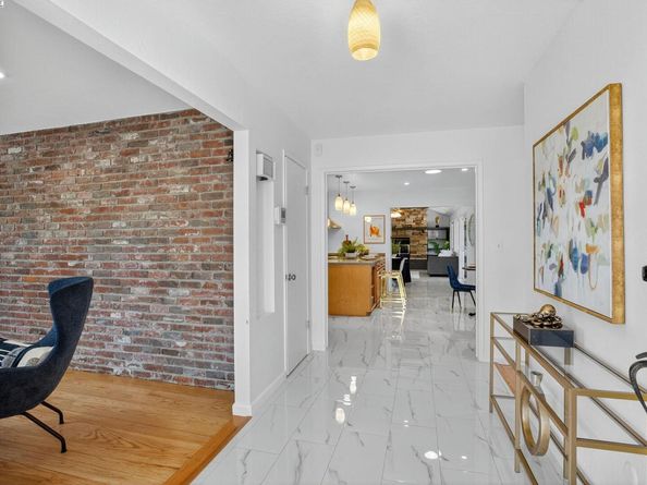 350 Elysian Fields Dr, Oakland CA 94605