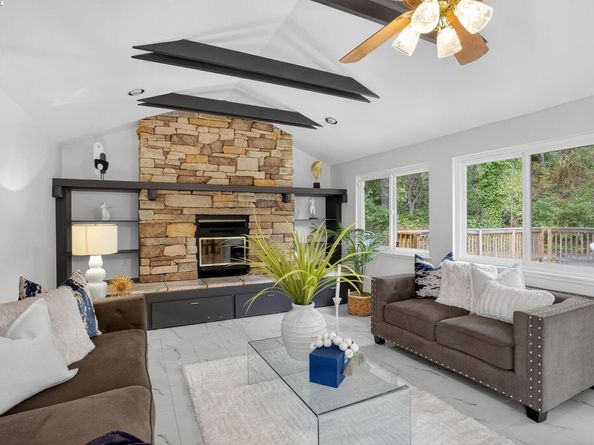 350 Elysian Fields Dr, Oakland CA 94605