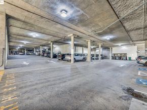 1 Lakeside Dr 1803, Oakland CA 94612