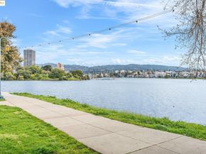 1 Lakeside Dr 1803, Oakland CA 94612