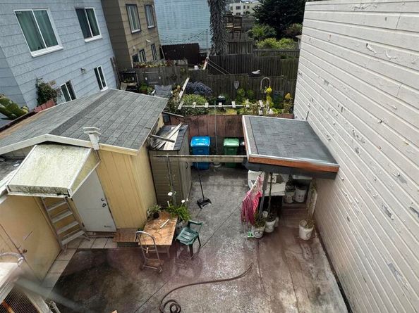 3917 Noriega, San Francisco CA 94122