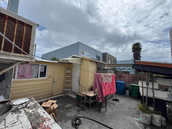 3917 Noriega, San Francisco CA 94122
