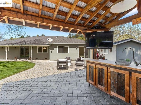 3195 Rohrer, Lafayette CA 94549