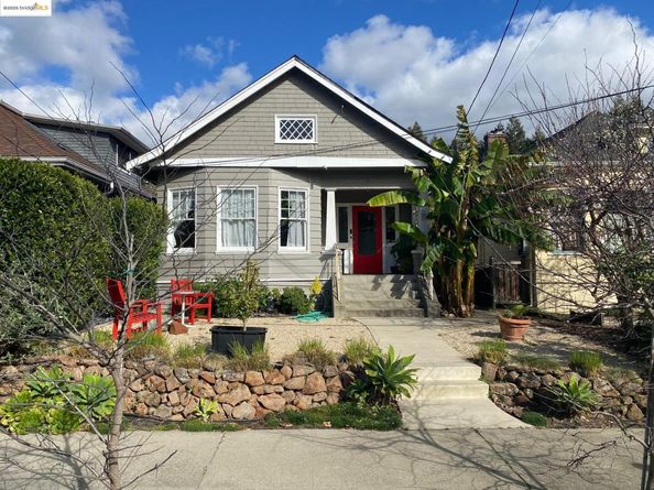 6104 Hillegass Ave, Oakland CA 94618