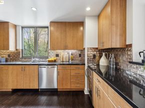 438 W Grand Ave 420, Oakland CA 94612