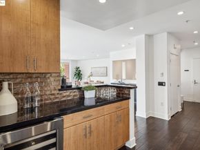 438 W Grand Ave 420, Oakland CA 94612