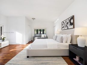 7430 SW 66th St, Miami FL 33143