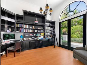 7430 SW 66th St, Miami FL 33143