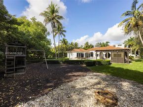 7430 SW 66th St, Miami FL 33143