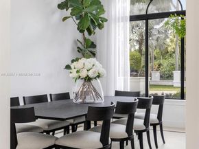 7430 SW 66th St, Miami FL 33143