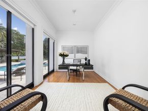 7430 SW 66th St, Miami FL 33143