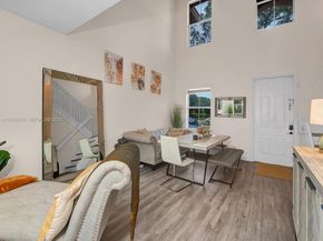 13564 NW 7th St, Pembroke Pines FL 33028