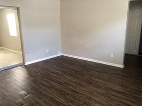156 SW 126th Ave, Plantation FL 33325