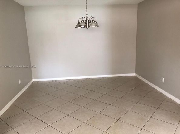 156 SW 126th Ave, Plantation FL 33325