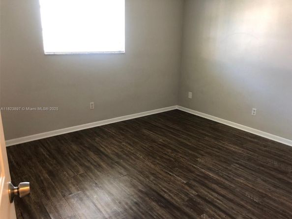 156 SW 126th Ave, Plantation FL 33325
