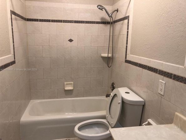 156 SW 126th Ave, Plantation FL 33325