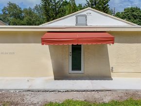 1852 NW 85th St, Miami FL 33147
