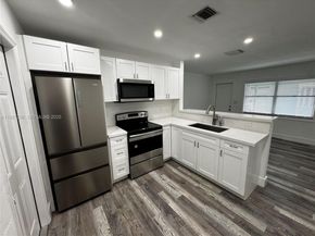 2034 Taylor St, Hollywood FL 33020