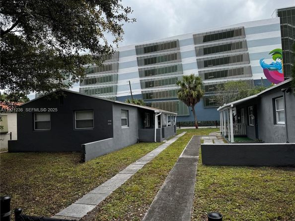 2034 Taylor St, Hollywood FL 33020