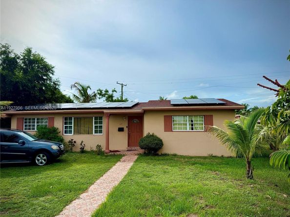 701 NW 176th Ter, Miami Gardens FL 33169