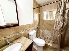 701 NW 176th Ter, Miami Gardens FL 33169