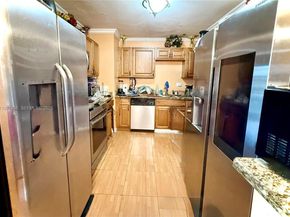 701 NW 176th Ter, Miami Gardens FL 33169