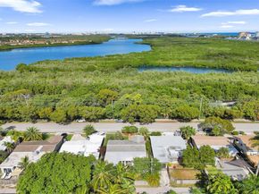 838 Johnson St, Hollywood FL 33019