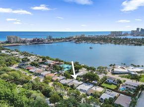 838 Johnson St, Hollywood FL 33019