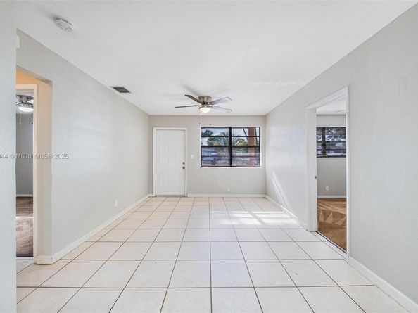 4130 NW 12th Ave, Oakland Park FL 33309