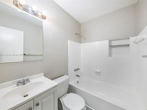 4130 NW 12th Ave, Oakland Park FL 33309