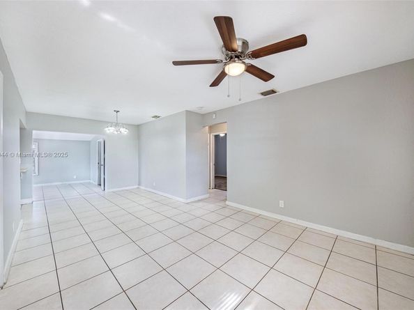 4130 NW 12th Ave, Oakland Park FL 33309