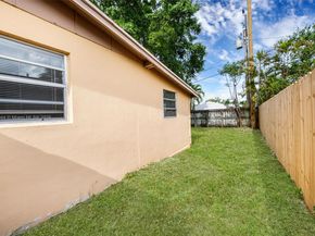 4130 NW 12th Ave, Oakland Park FL 33309