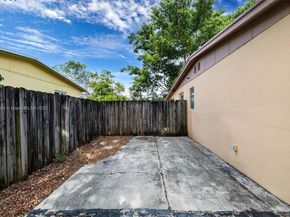 4130 NW 12th Ave, Oakland Park FL 33309
