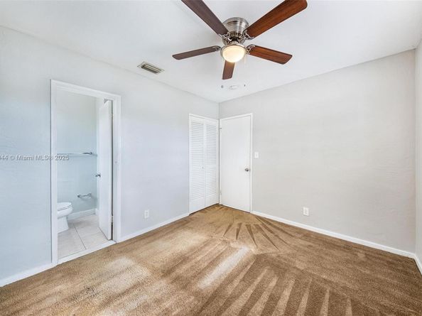 4130 NW 12th Ave, Oakland Park FL 33309