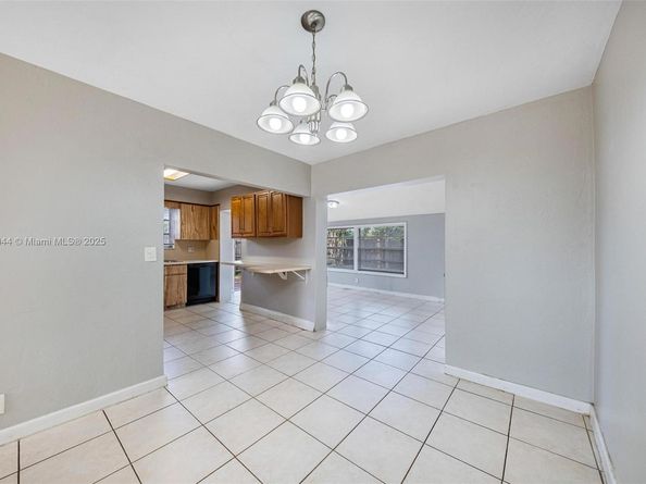 4130 NW 12th Ave, Oakland Park FL 33309