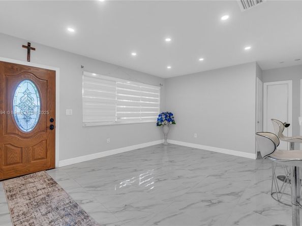 1340 NW 128th St, Miami FL 33167