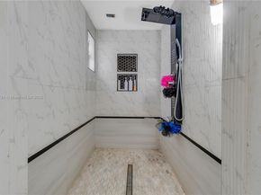 1340 NW 128th St, Miami FL 33167