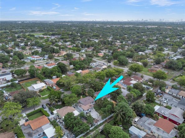 1340 NW 128th St, Miami FL 33167