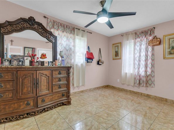 1340 NW 128th St, Miami FL 33167